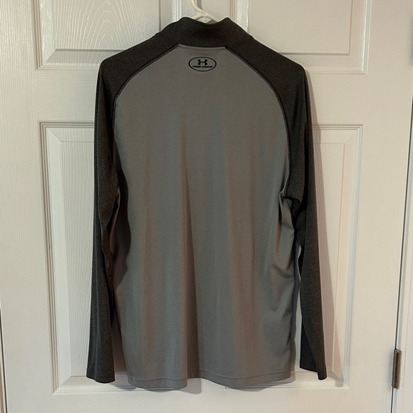 Under Armour Two-Tone Gray Pullover - Picture 2 of 2
